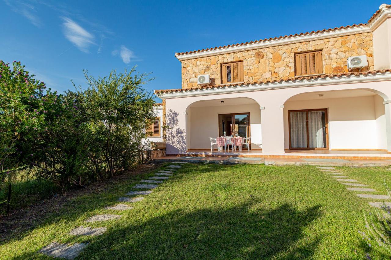 Appartamento Sette Posti Vicino Al Centro Di San Teodoro San Teodoro  Exterior photo