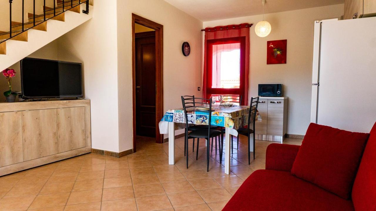 Appartamento Sette Posti Vicino Al Centro Di San Teodoro San Teodoro  Exterior photo