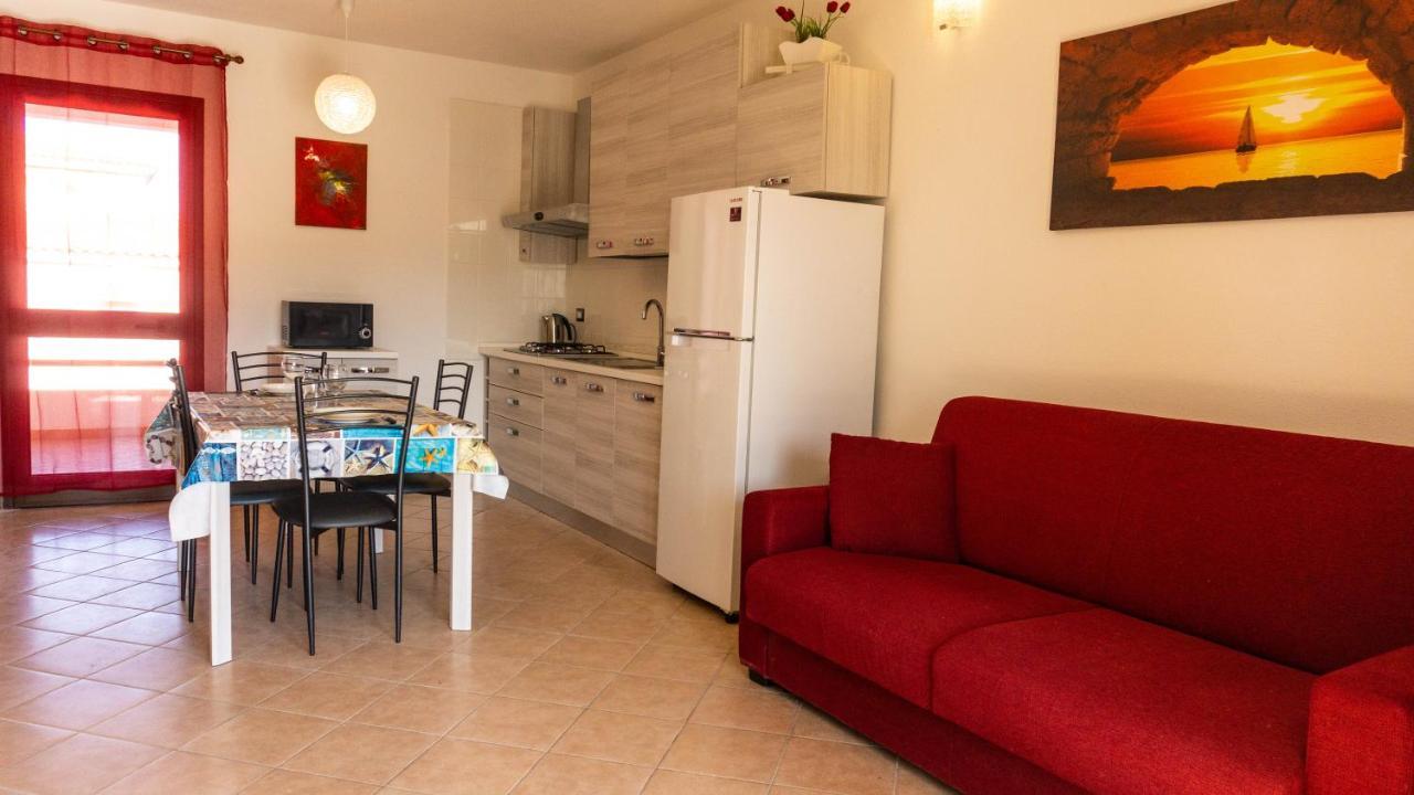 Appartamento Sette Posti Vicino Al Centro Di San Teodoro San Teodoro  Exterior photo